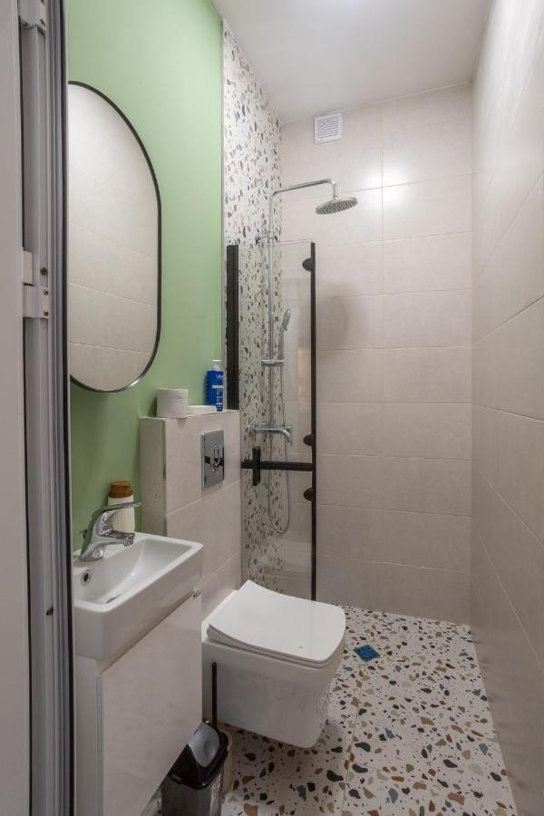 Linden House - A Lovely Apartment In Central 바르나 외부 사진